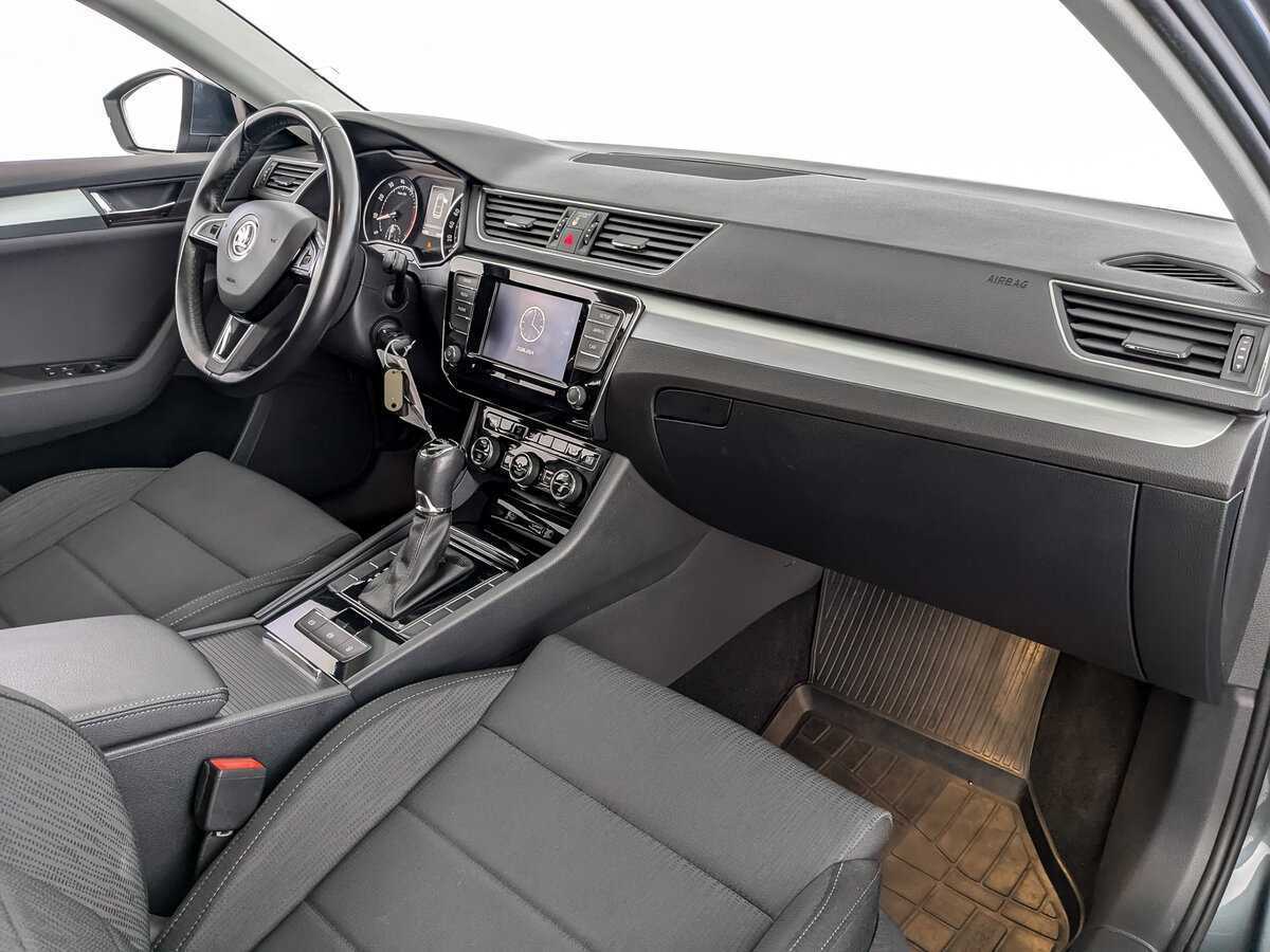 Купить Skoda Superb с пробегом. Фото: #8