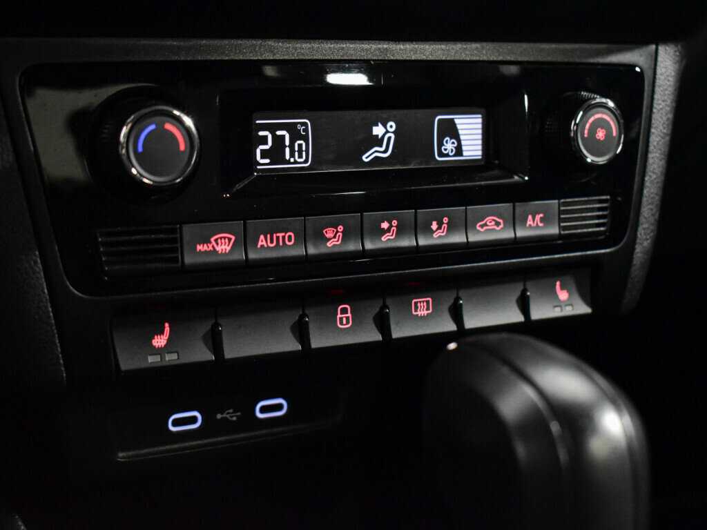 Купить Volkswagen Polo с пробегом. Фото: #17