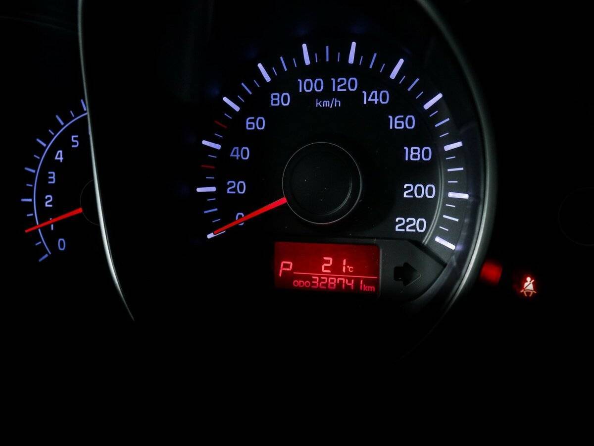 Купить Kia Rio с пробегом. Фото: #7