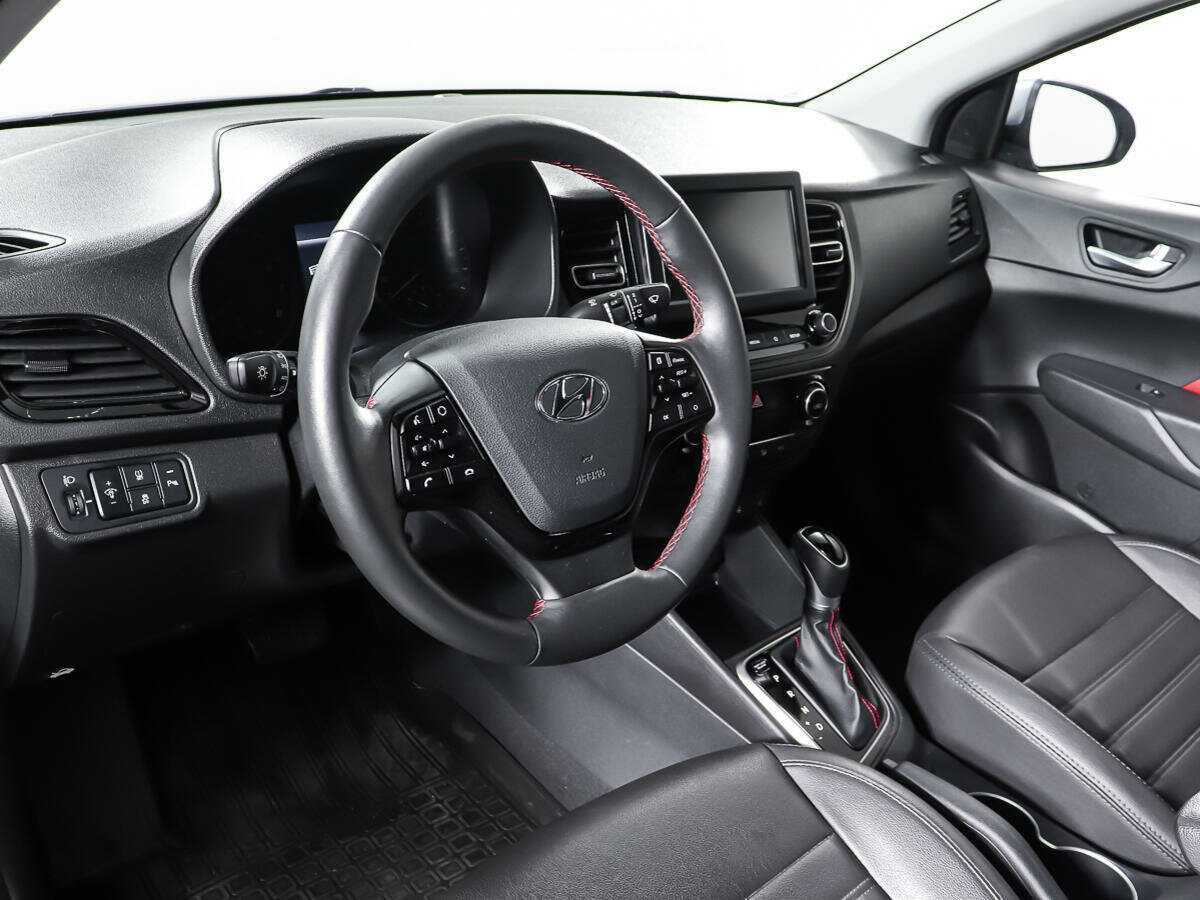 Купить Hyundai Solaris с пробегом. Фото: #12