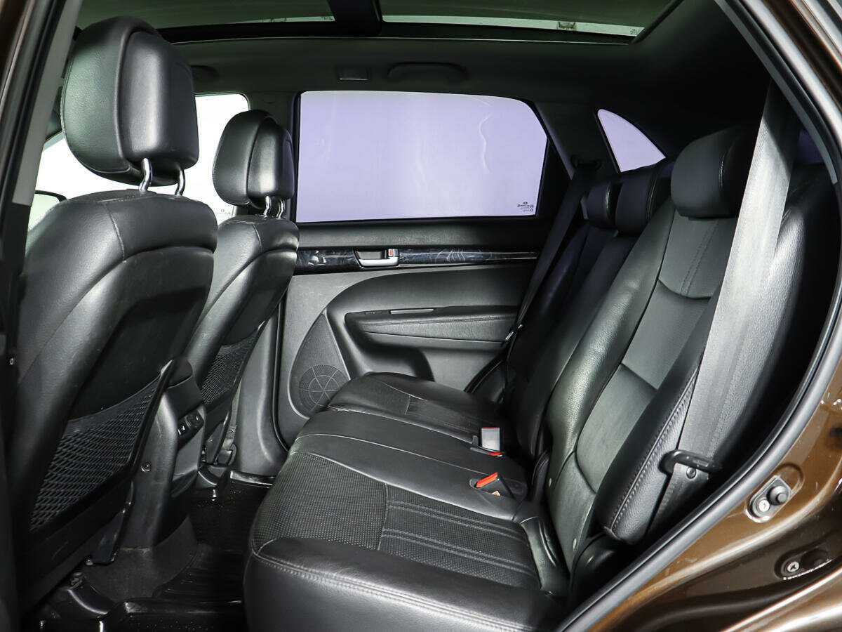 Купить Kia Sorento с пробегом. Фото: #9