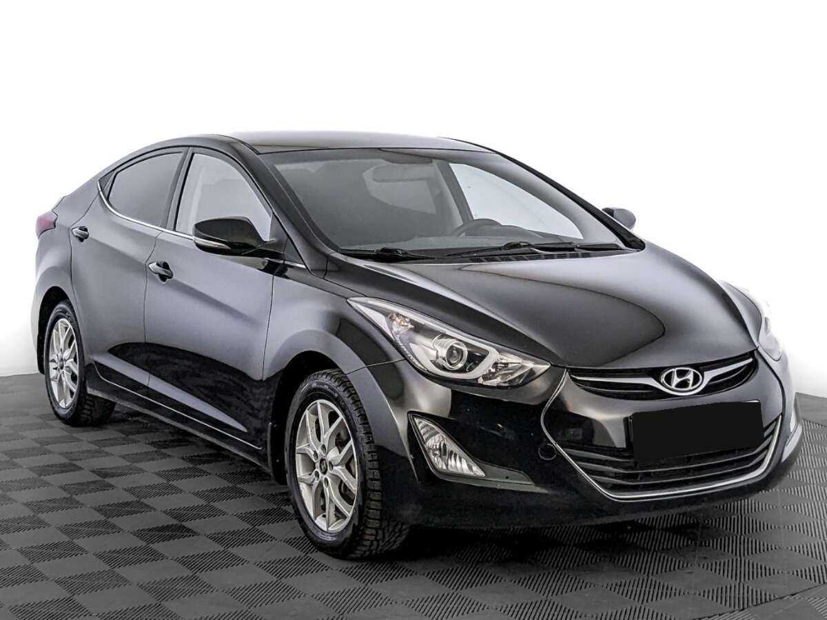 Купить Hyundai Elantra с пробегом. Фото: #2