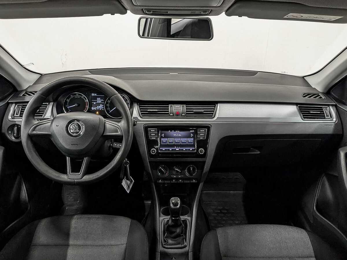 Купить Skoda Rapid с пробегом. Фото: #11