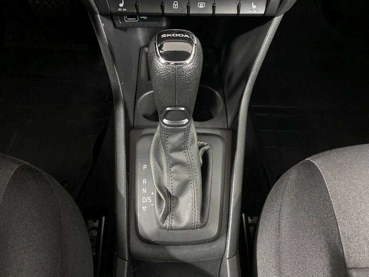 Купить Skoda Rapid с пробегом. Фото: #14