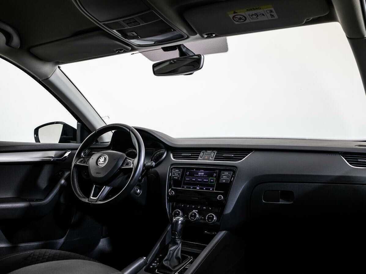Купить Skoda Octavia с пробегом. Фото: #8