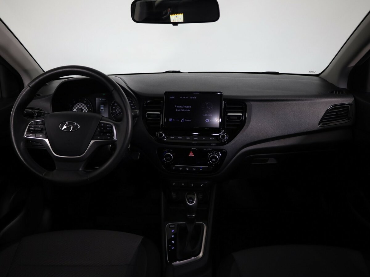 Купить Hyundai Solaris с пробегом. Фото: #8