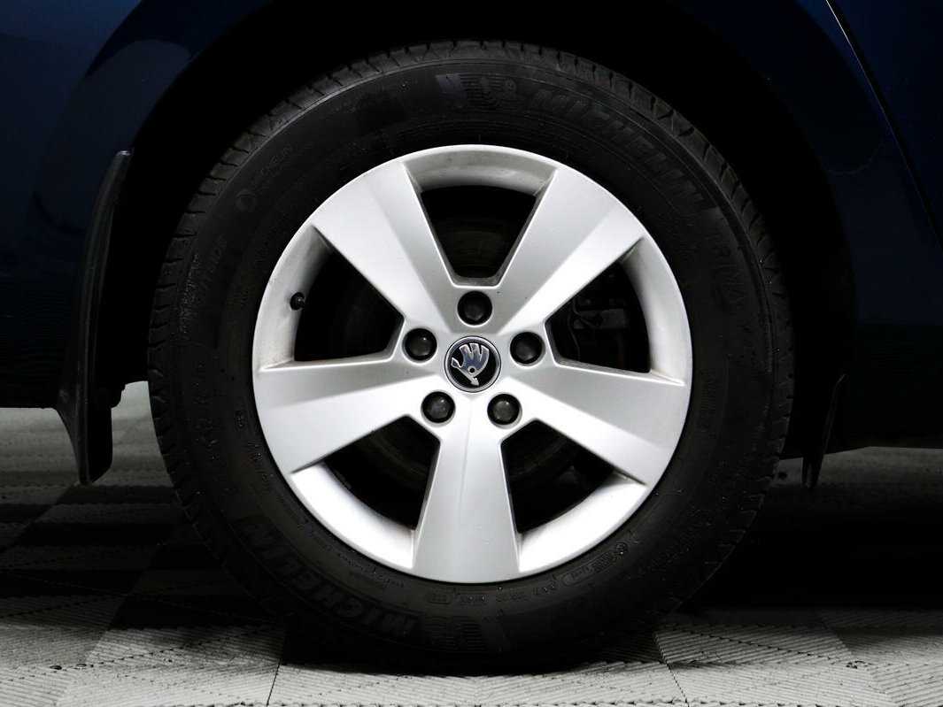 Купить Skoda Superb с пробегом. Фото: #14