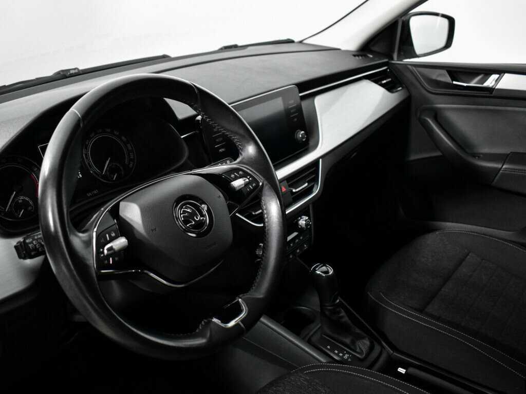 Купить Skoda Rapid с пробегом. Фото: #8