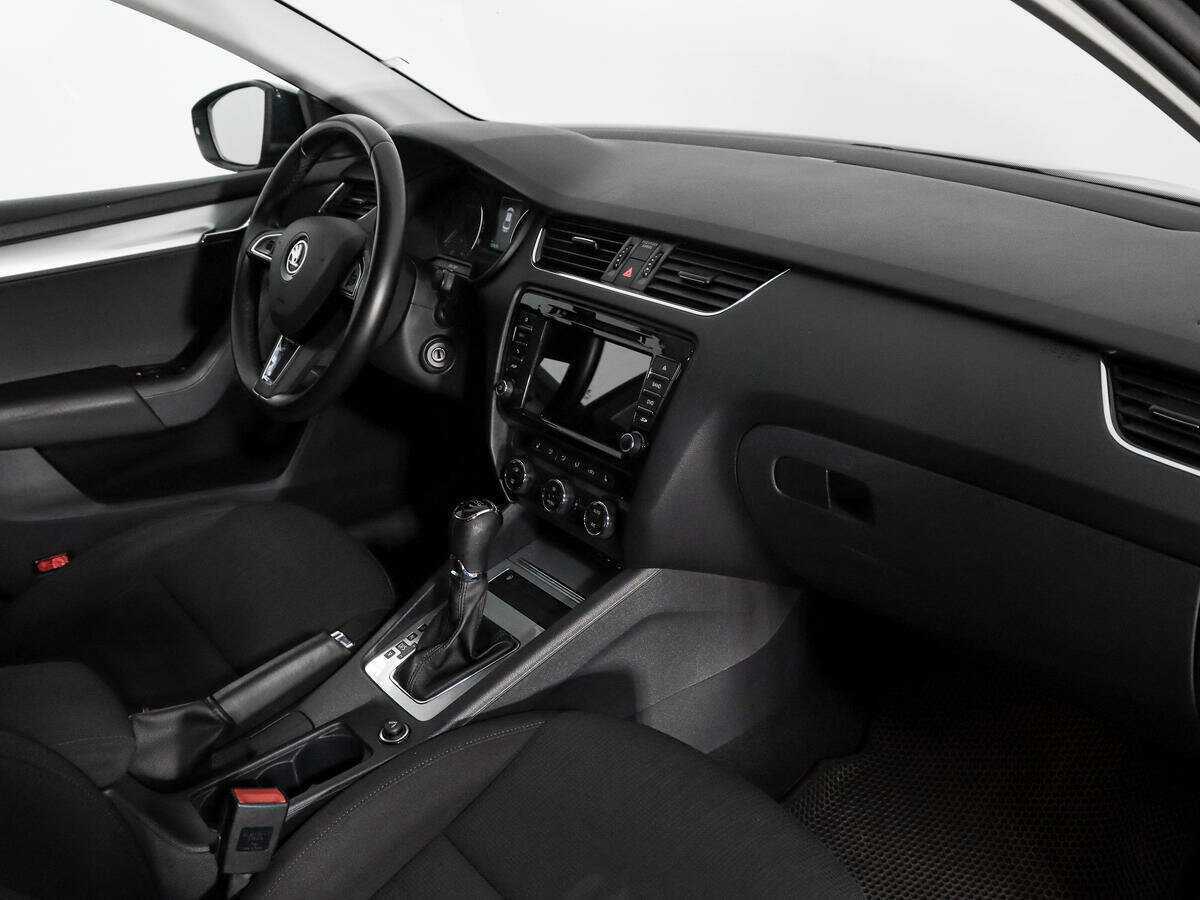 Купить Skoda Octavia с пробегом. Фото: #10