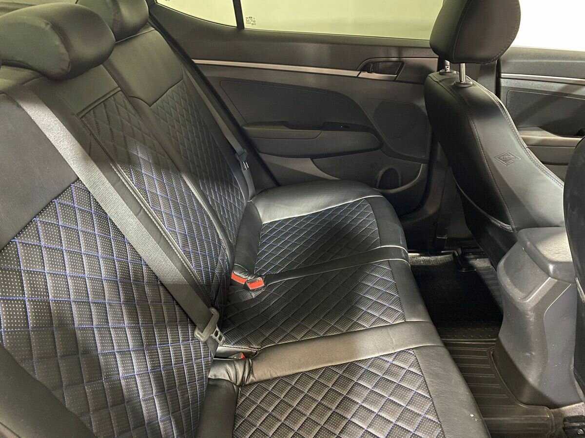 Купить Hyundai Elantra с пробегом. Фото: #10