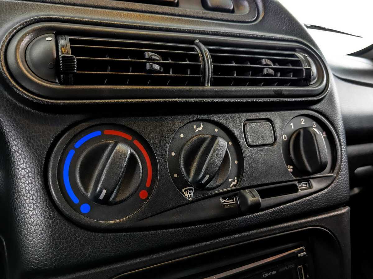 Купить Chevrolet Niva с пробегом. Фото: #20