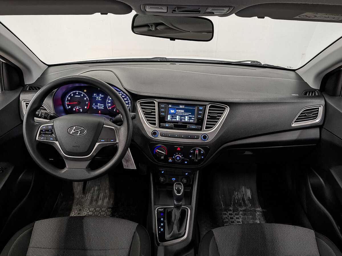 Купить Hyundai Solaris с пробегом. Фото: #11