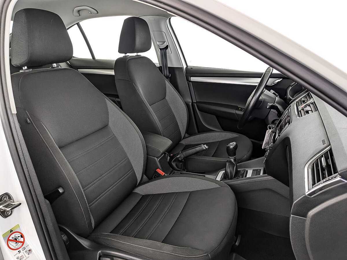 Купить Skoda Octavia с пробегом. Фото: #21