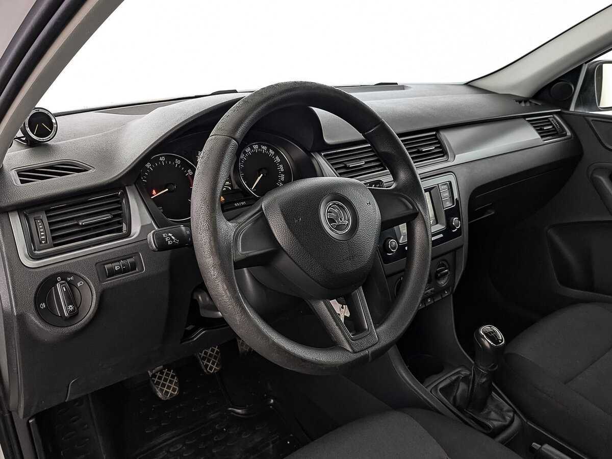 Купить Skoda Rapid с пробегом. Фото: #12