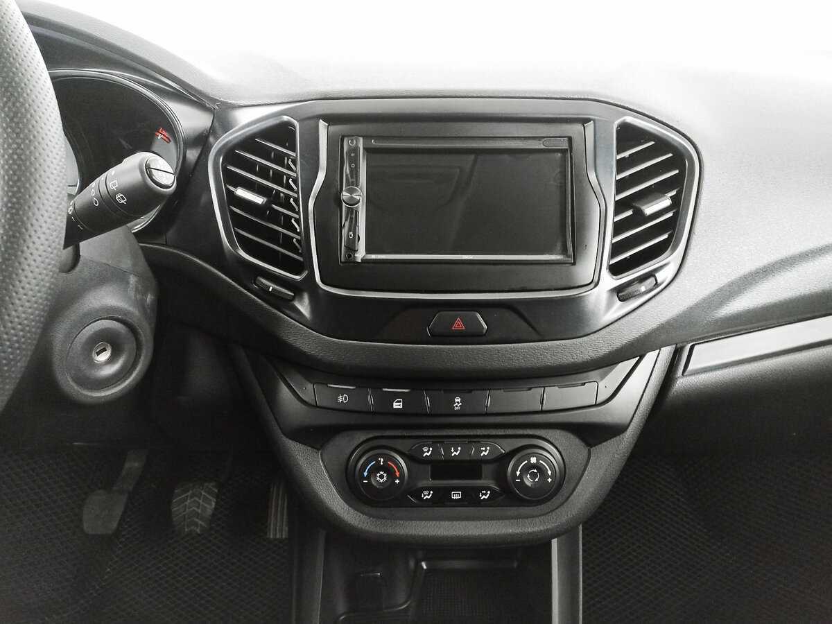 Купить Lada (ВАЗ) Vesta с пробегом. Фото: #14