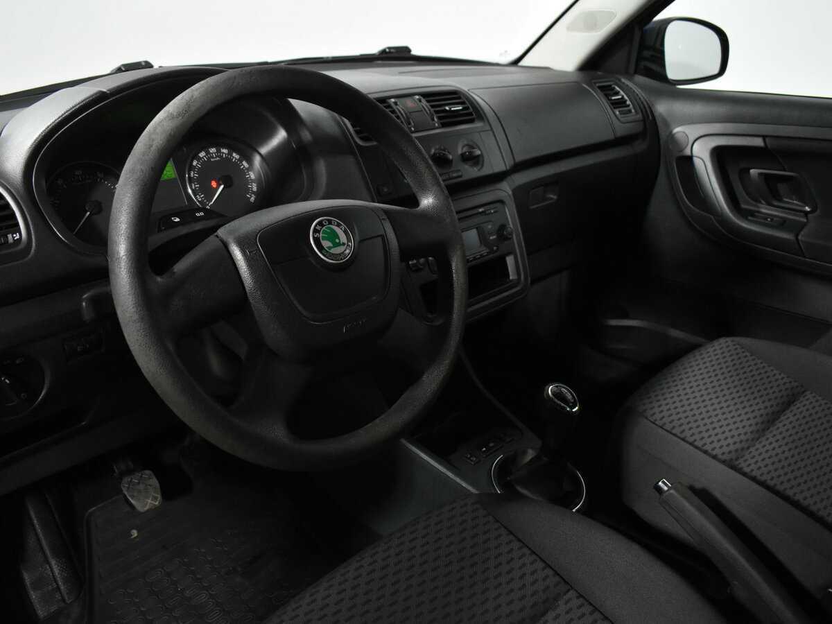 Купить Skoda Fabia с пробегом. Фото: #8