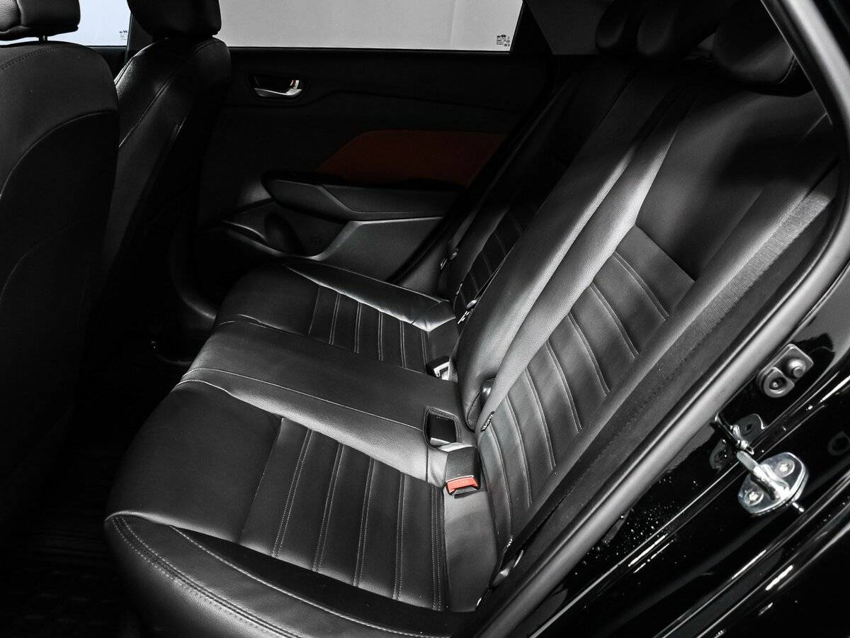 Купить Hyundai Solaris с пробегом. Фото: #12