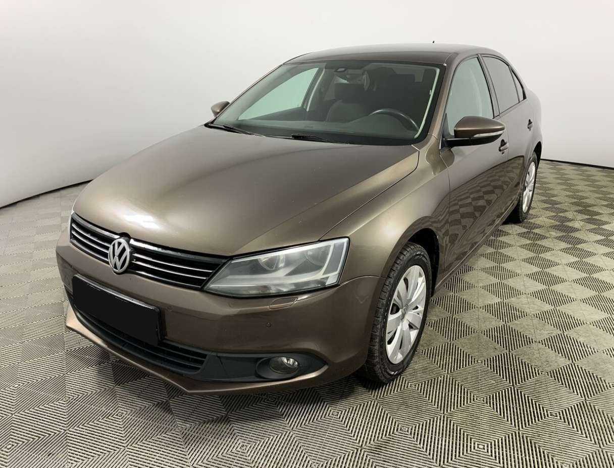 Купить Volkswagen Jetta с пробегом. Посмотреть фото