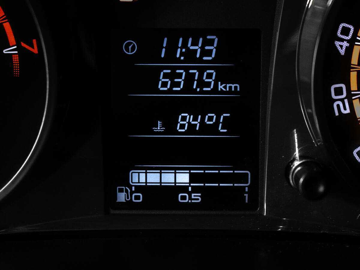 Купить Lada (ВАЗ) Granta с пробегом. Фото: #9