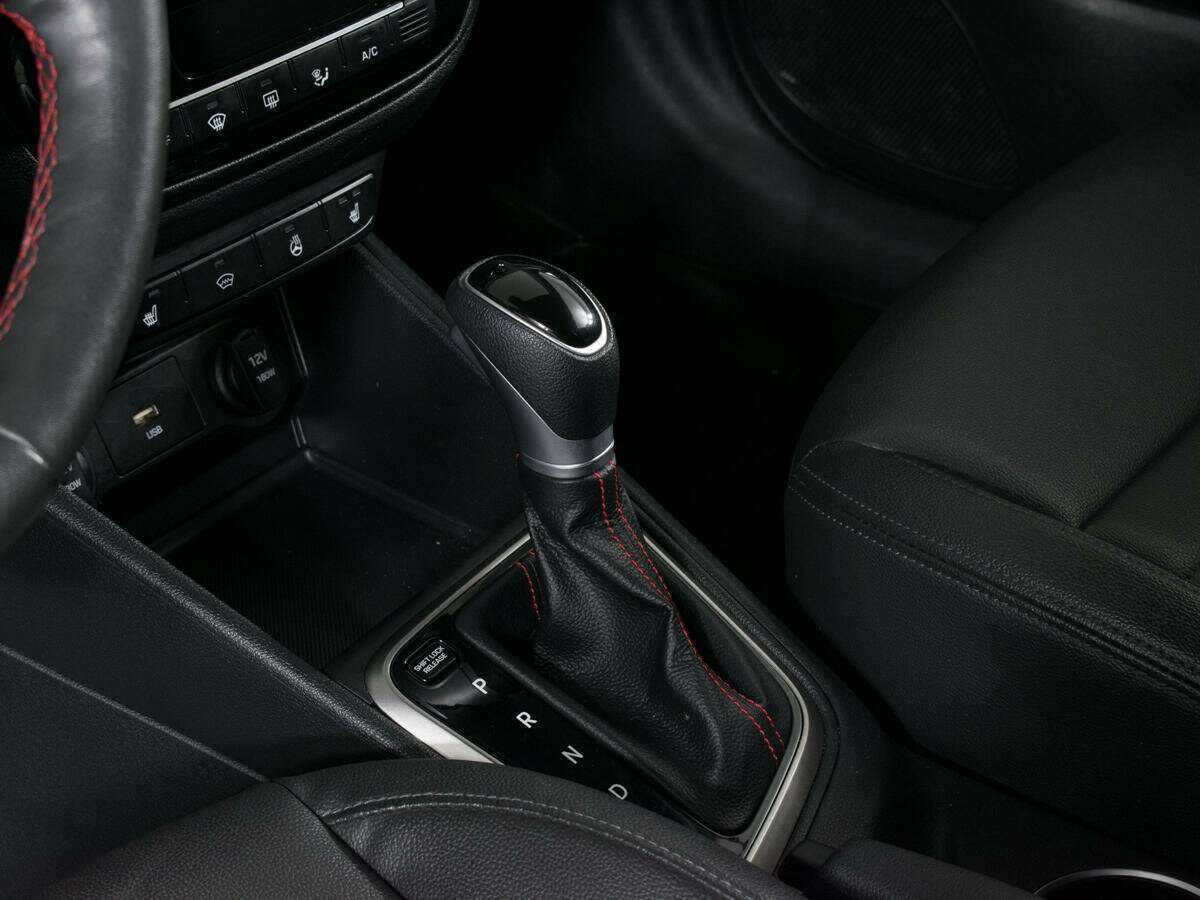 Купить Hyundai Solaris с пробегом. Фото: #16