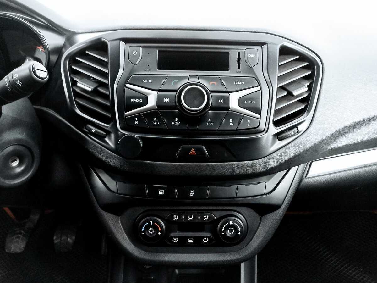 Купить Lada (ВАЗ) Vesta с пробегом. Фото: #12