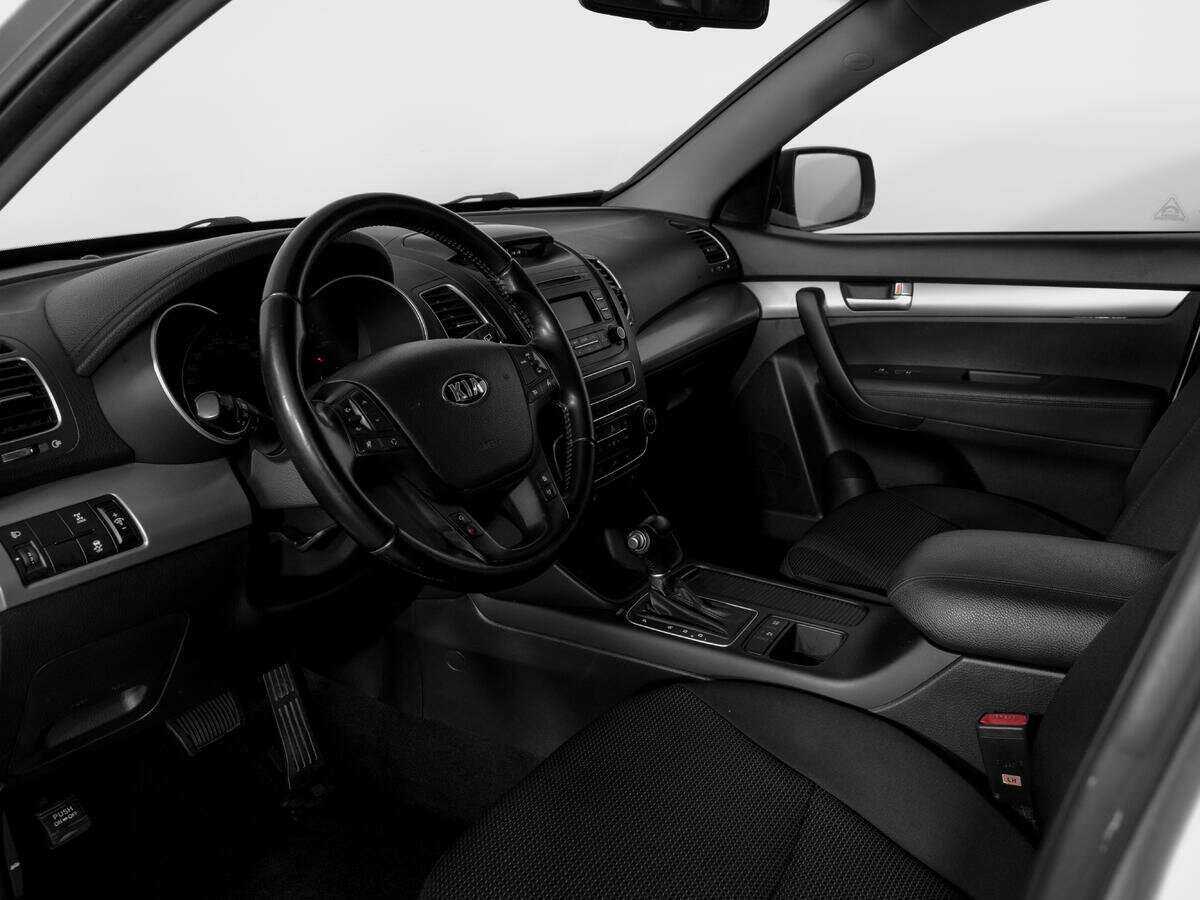 Купить Kia Sorento с пробегом. Фото: #14