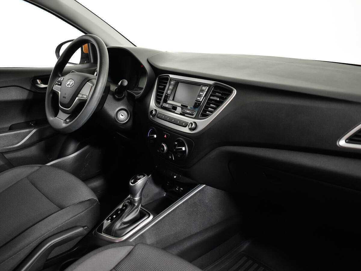 Купить Hyundai Solaris с пробегом. Фото: #6