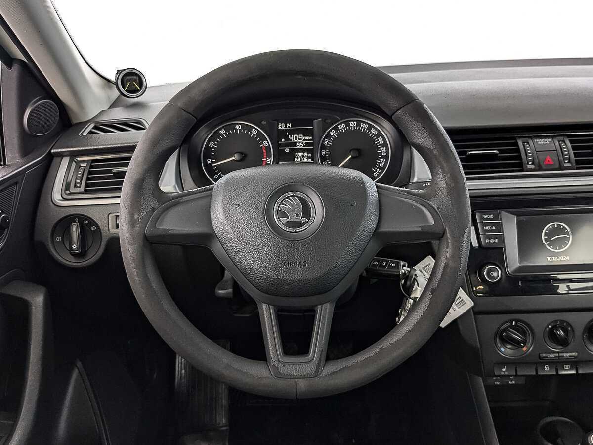 Купить Skoda Rapid с пробегом. Фото: #20