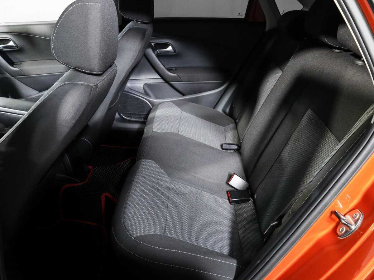 Купить Volkswagen Polo с пробегом. Фото: #9