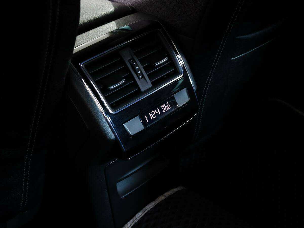 Купить Skoda Superb с пробегом. Фото: #15