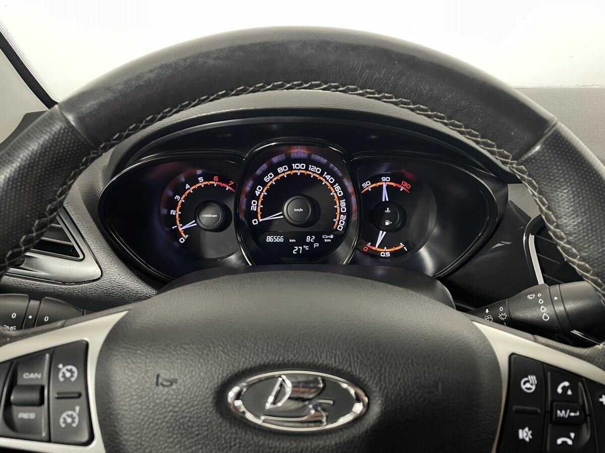 Купить Lada (ВАЗ) Vesta с пробегом. Фото: #10