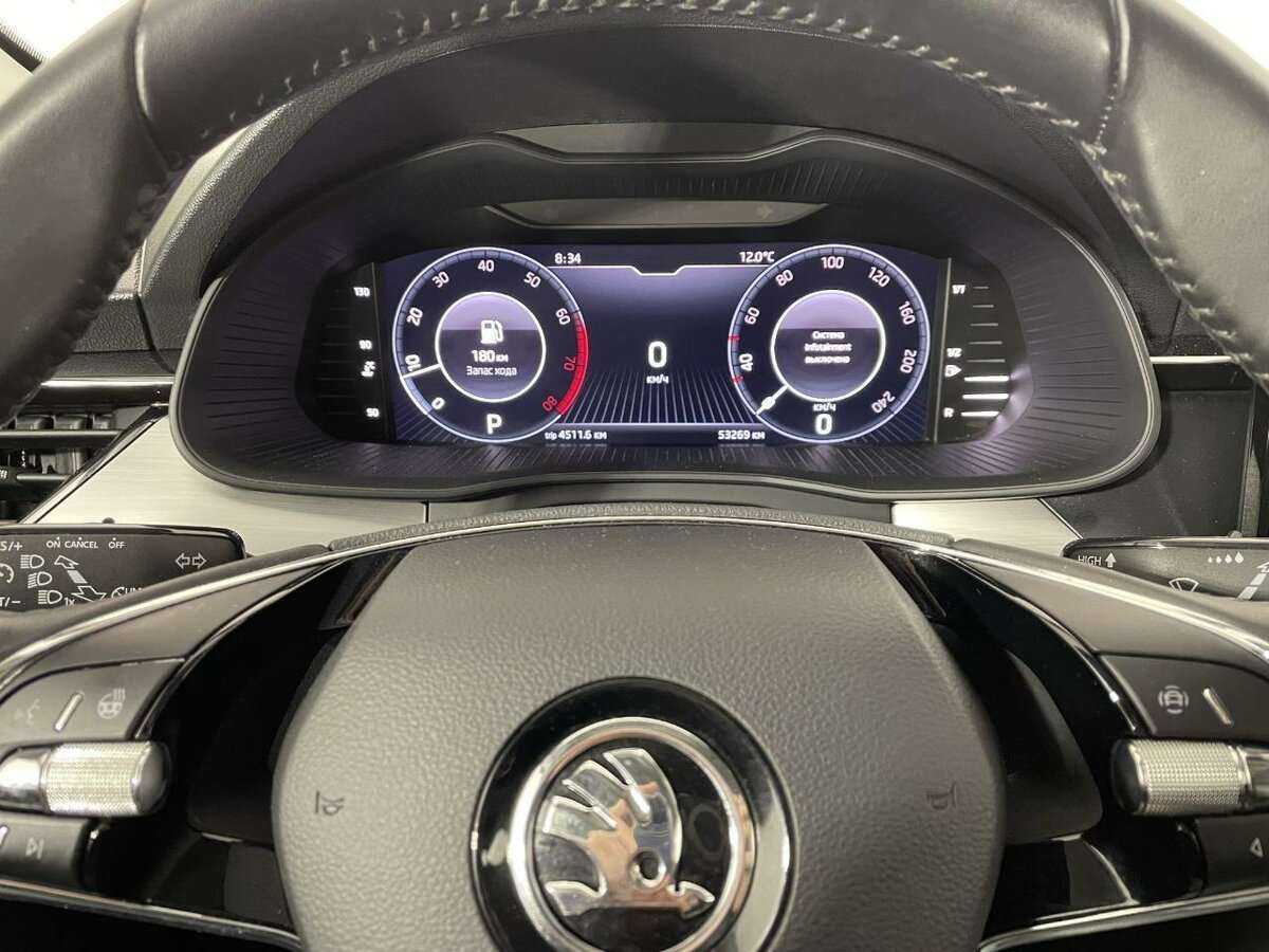 Купить Skoda Rapid с пробегом. Фото: #10