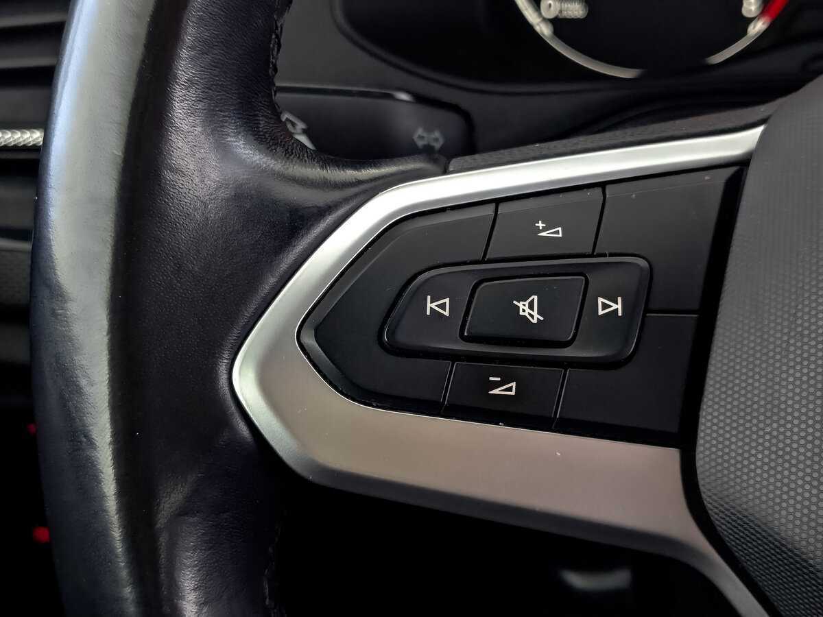 Купить Volkswagen Polo с пробегом. Фото: #26