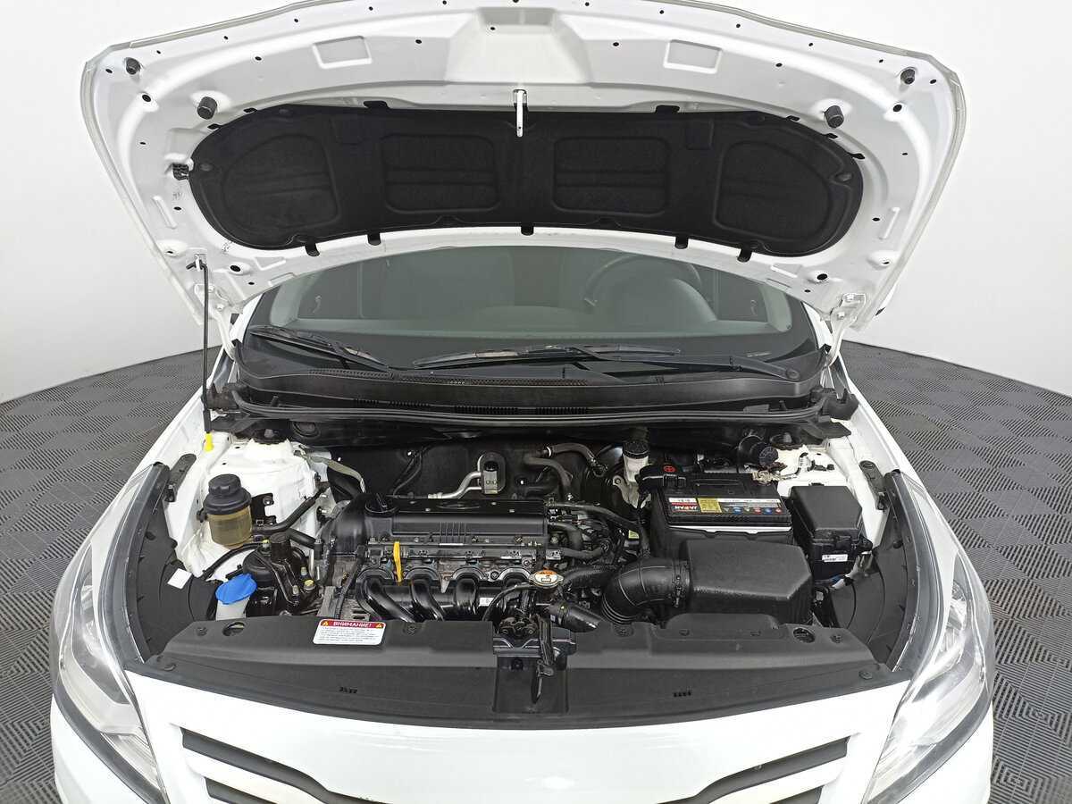 Купить Hyundai Solaris с пробегом. Фото: #8