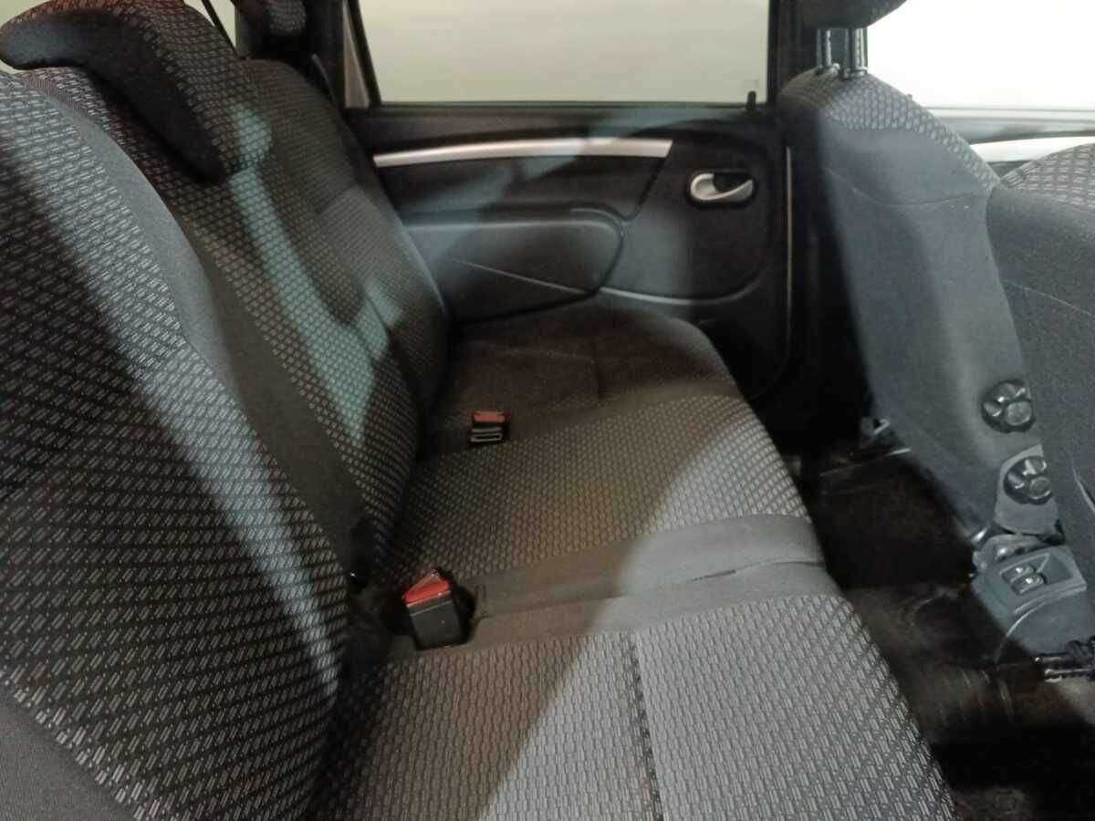 Купить Lada (ВАЗ) Largus с пробегом. Фото: #9