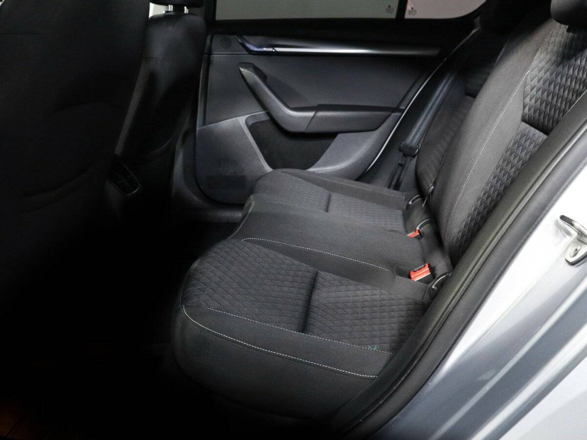 Купить Skoda Octavia с пробегом. Фото: #6