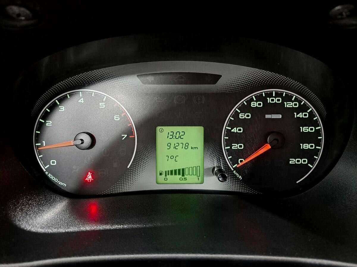 Купить Lada (ВАЗ) Granta с пробегом. Фото: #7