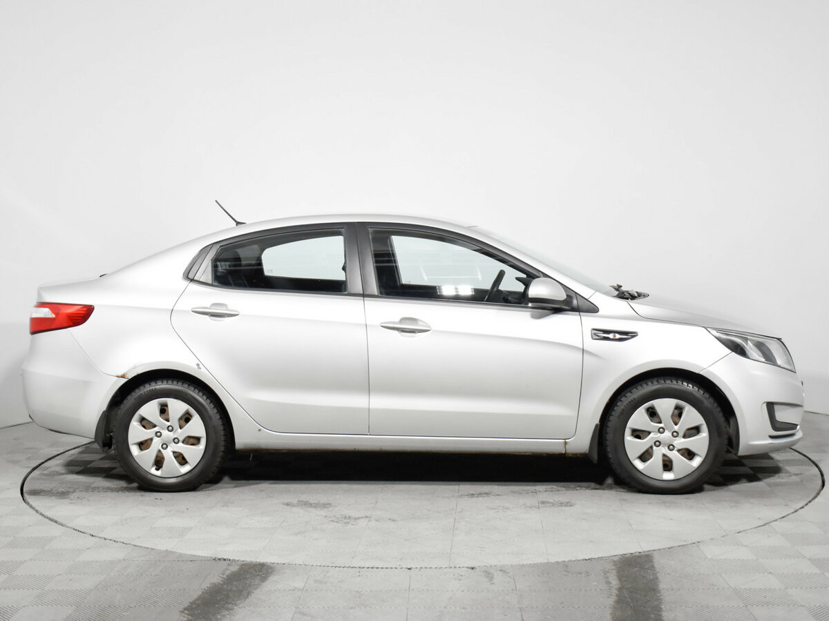 Купить Kia Rio с пробегом. Фото: #3