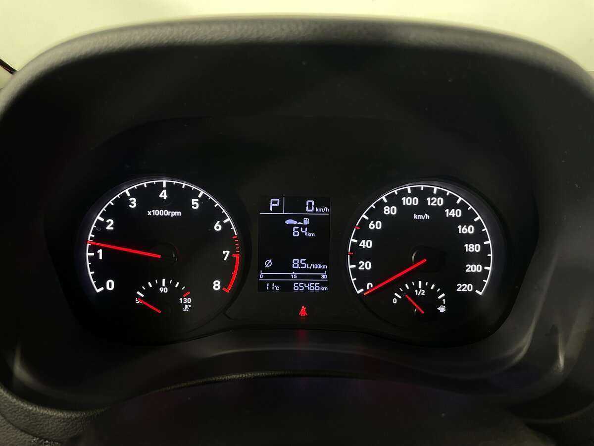 Купить Hyundai Solaris с пробегом. Фото: #12