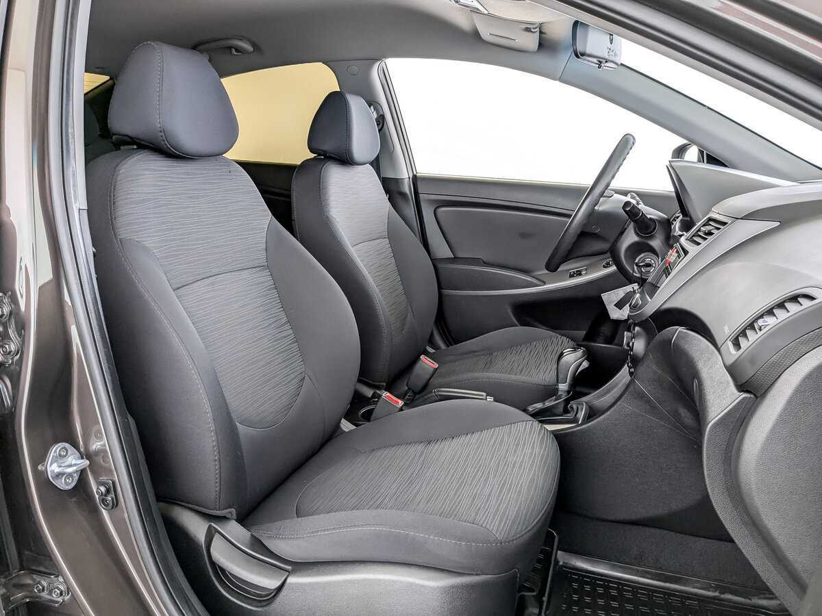 Купить Hyundai Solaris с пробегом. Фото: #21