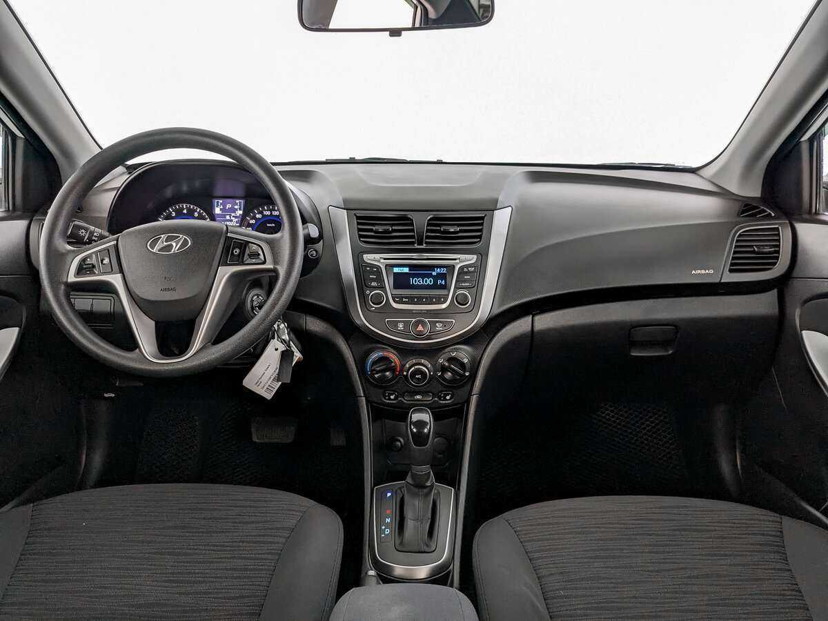 Купить Hyundai Solaris с пробегом. Фото: #9