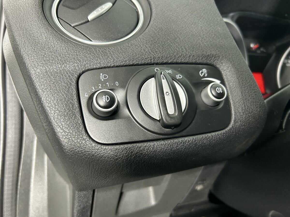 Купить Ford Mondeo с пробегом. Фото: #8