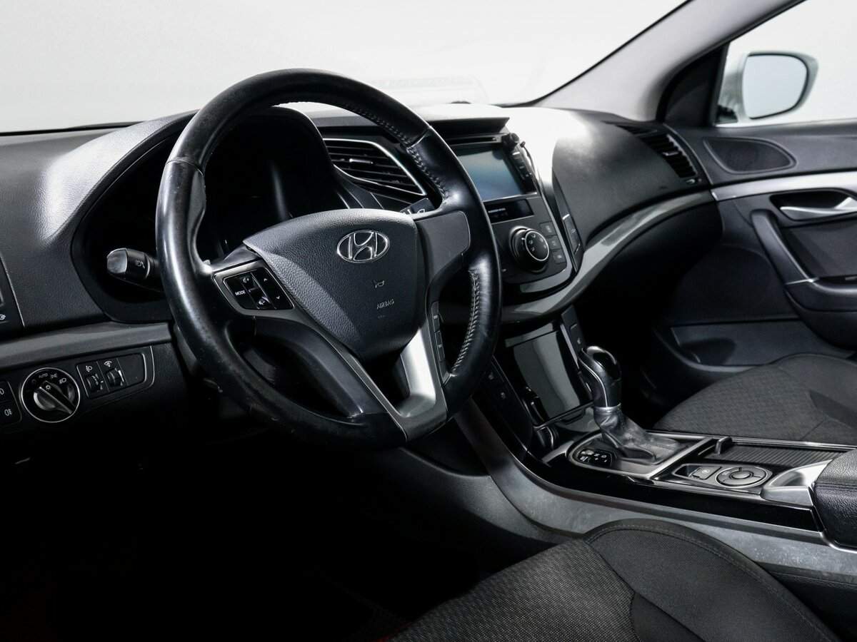 Купить Hyundai i40 с пробегом. Фото: #13