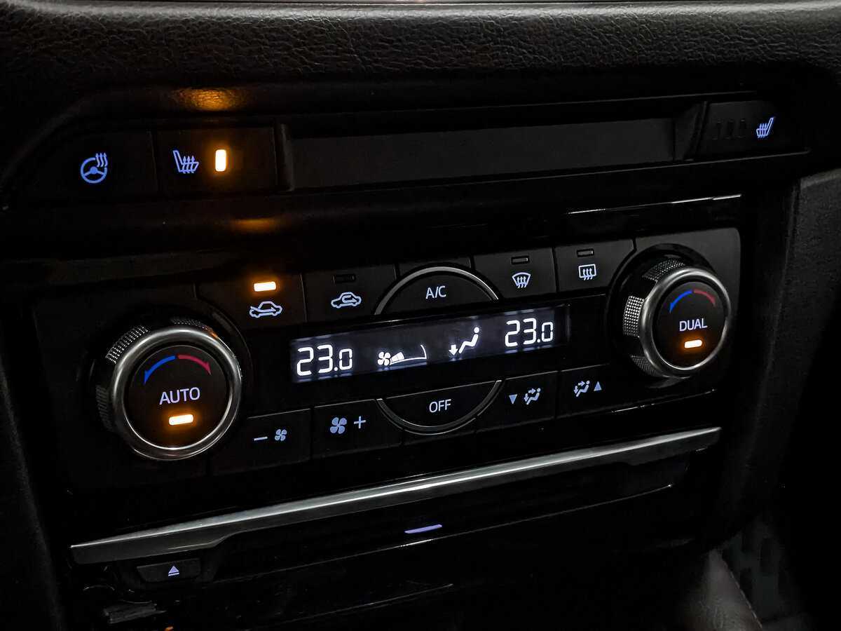 Купить Mazda 6 с пробегом. Фото: #18