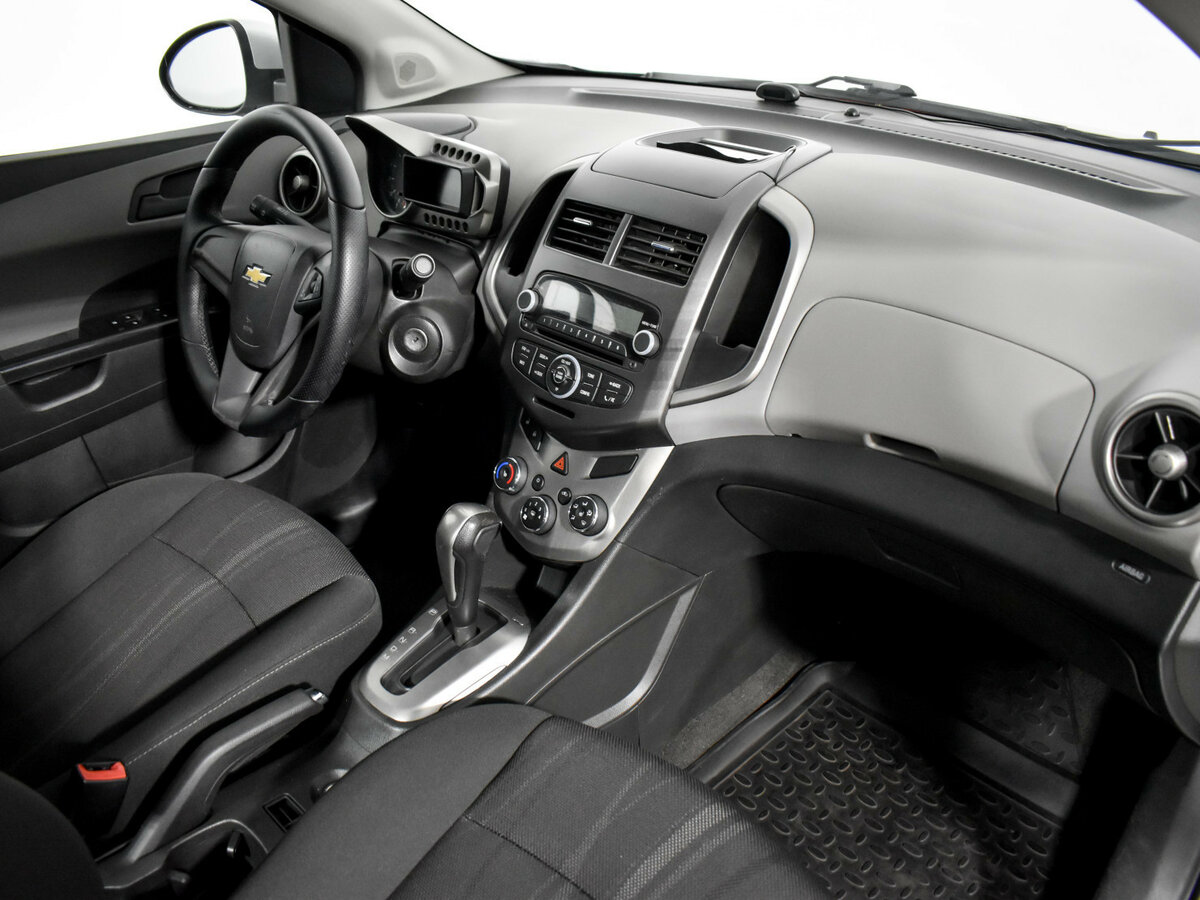Купить Chevrolet Aveo с пробегом. Фото: #11