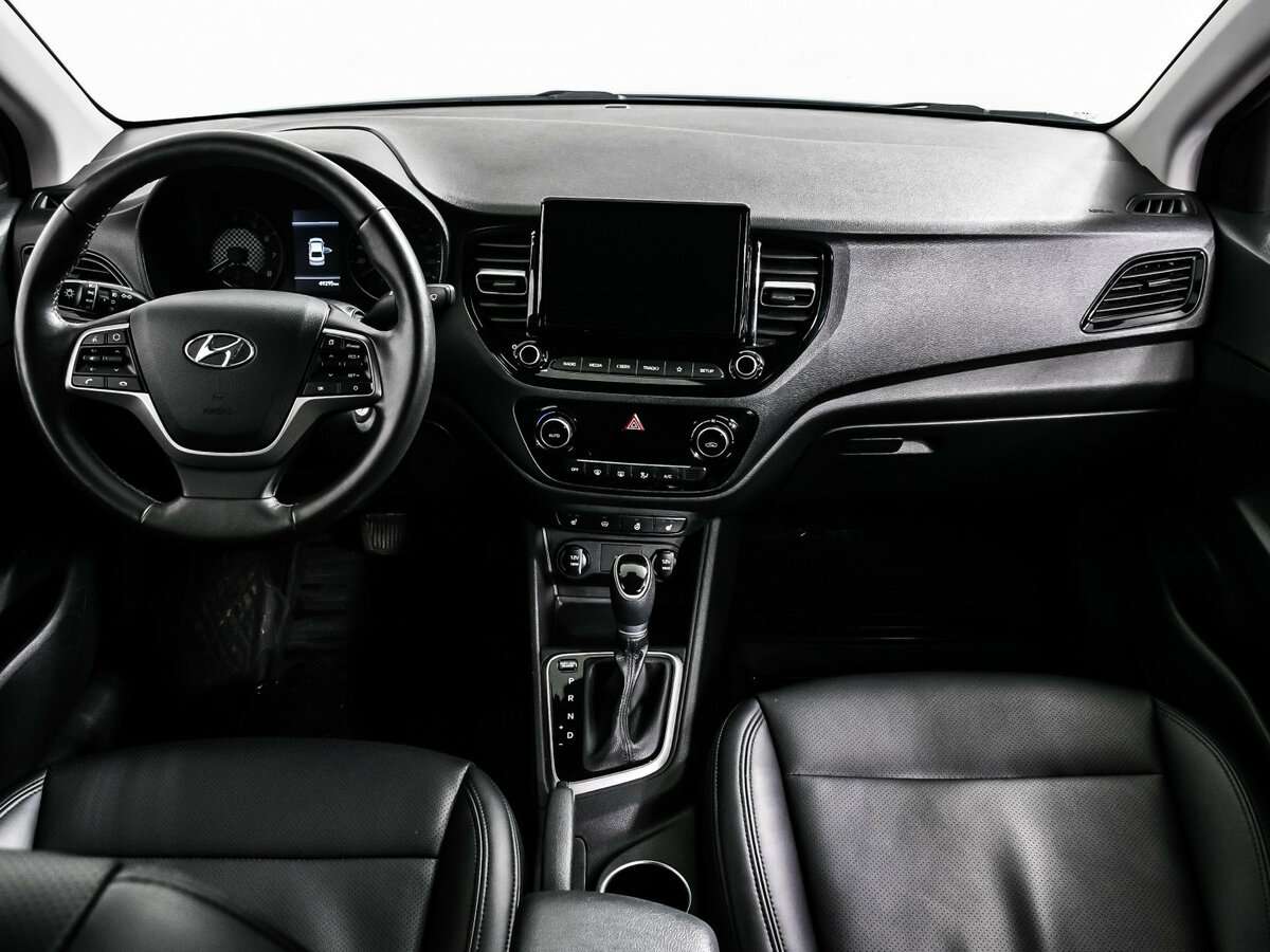 Купить Hyundai Solaris с пробегом. Фото: #10