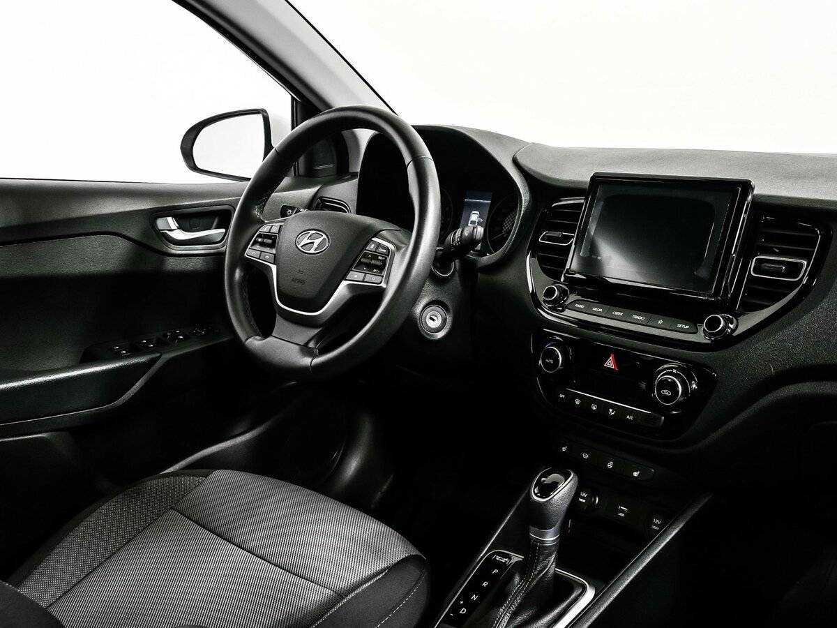 Купить Hyundai Solaris с пробегом. Фото: #8