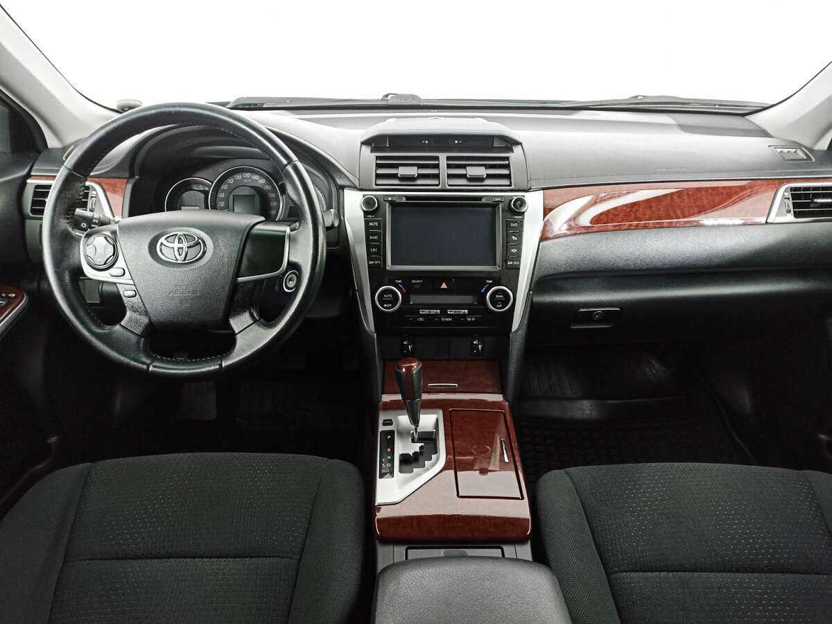Купить Toyota Camry с пробегом. Фото: #11