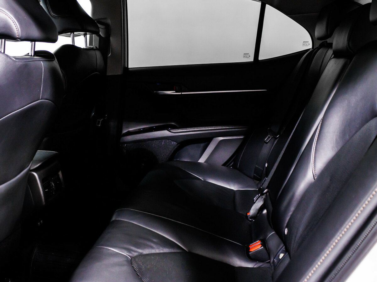 Купить Toyota Camry с пробегом. Фото: #12