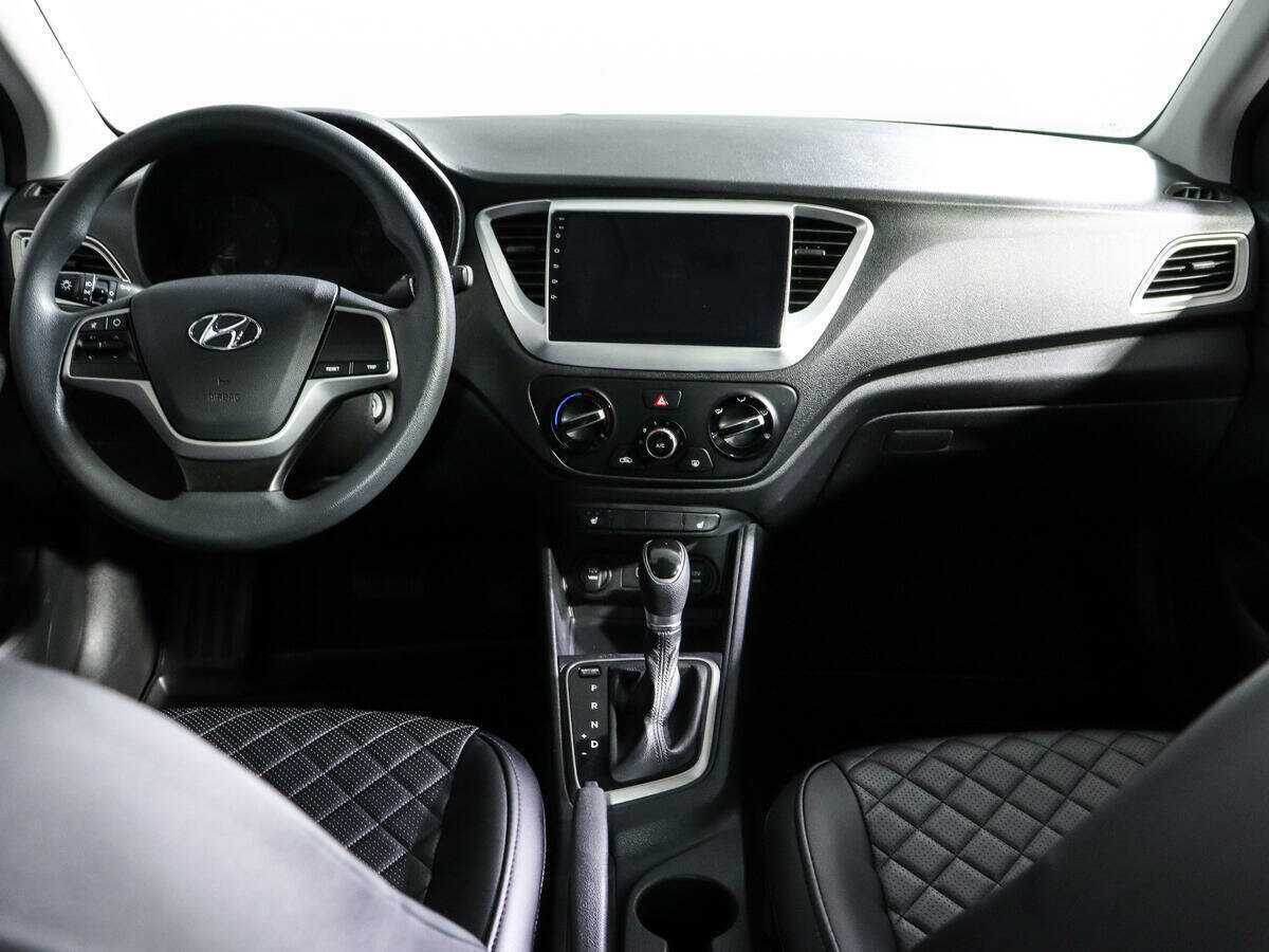 Купить Hyundai Solaris с пробегом. Фото: #11